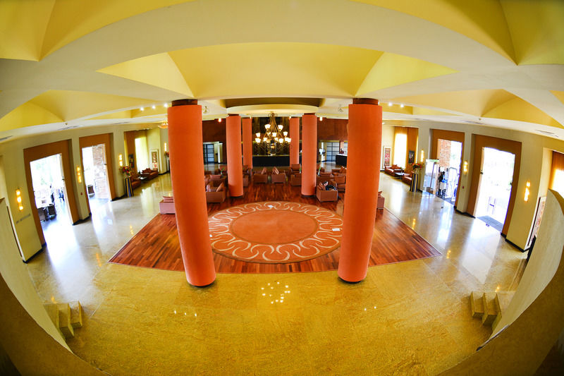 Munyonyo Commonwealth Resort カンパラ エクステリア 写真